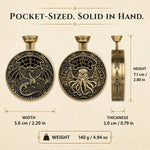 Pocket press dice dimensions showing 7.1 cm height, 5.6 cm width and 140 g weight.